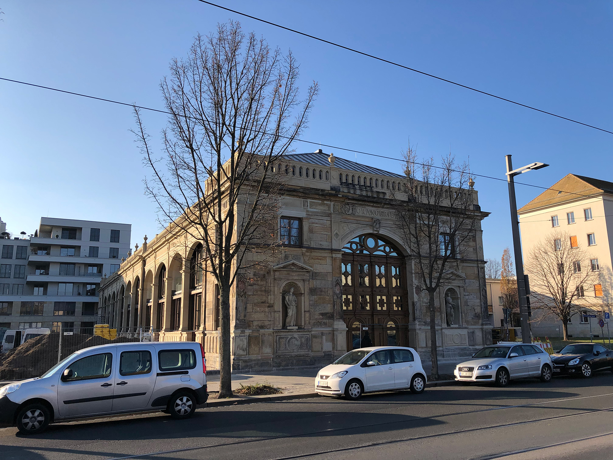 Fertigstellung der Sanierung des Bestandsportals und der wiederaufgebauten Orangeriefassaden am Herzogin Garten – 2018